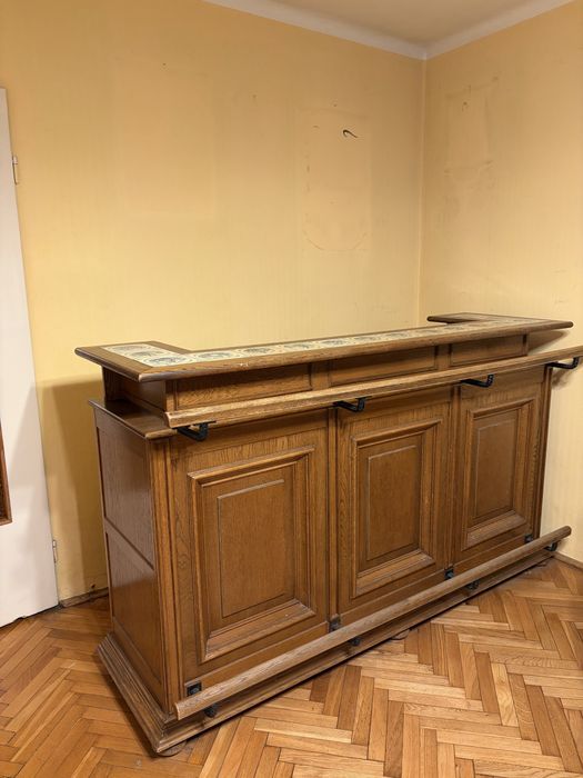 Barek drewniany bar recepcja