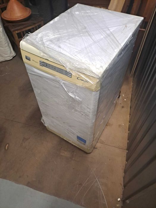 Máquina de lavar Loiça Pequena Candy