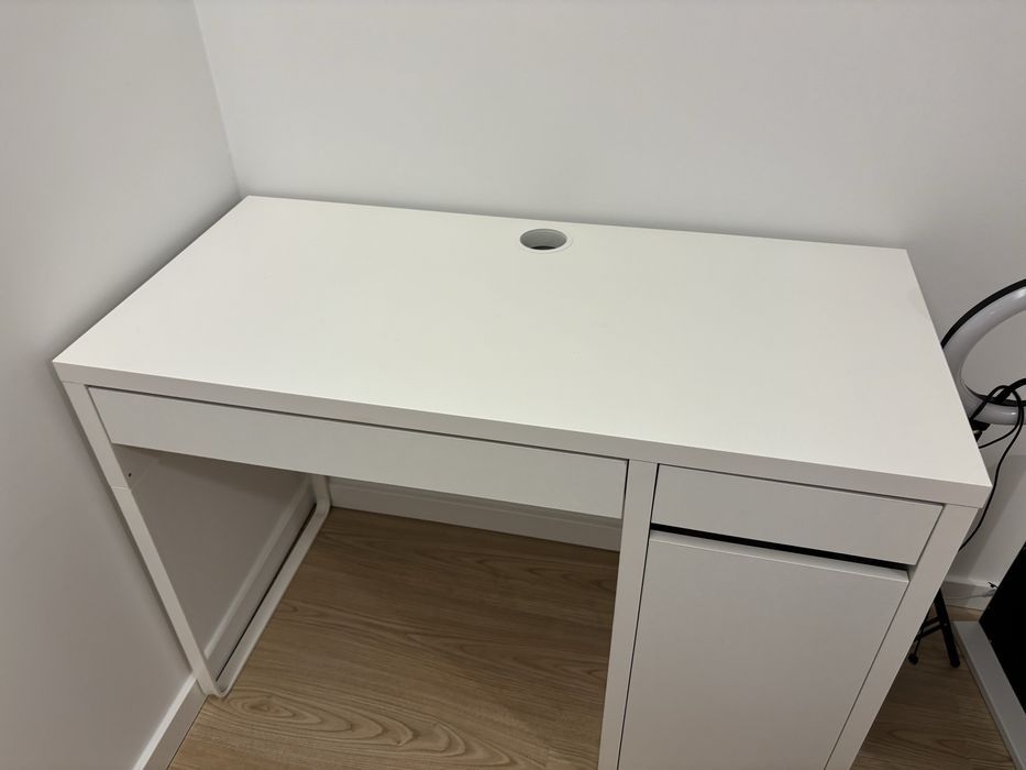 Secretária Ikea
