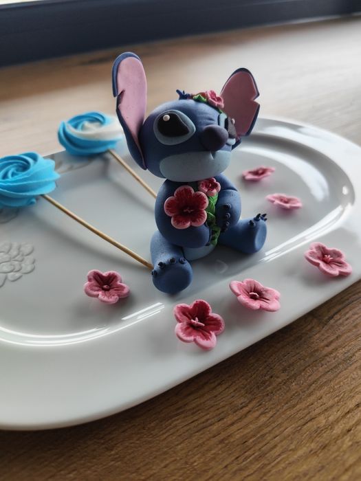 Figurka i balony Stich