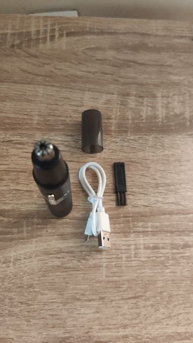 Aparador pelos nariz/orelhas Novo