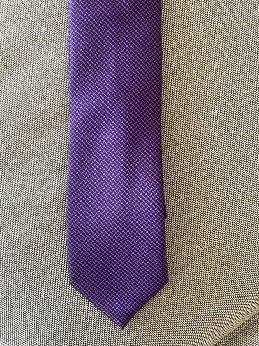 Gravatas em tons de roxo e lilás