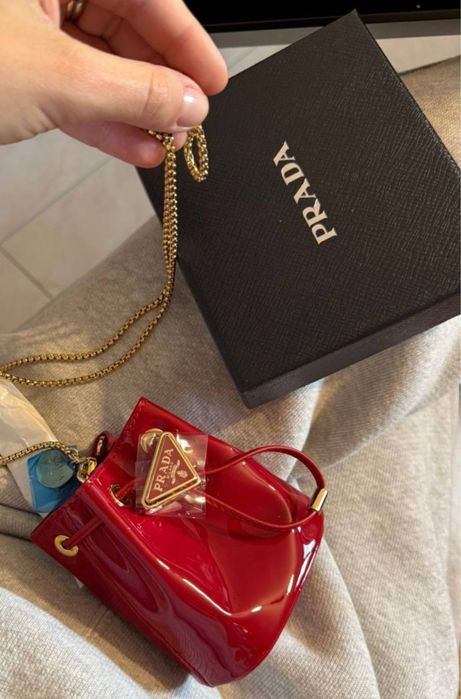 Очень красивая малышка Prada сумка оригинал
