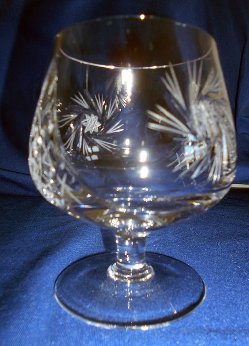 copos de cristal lapidados à mão
