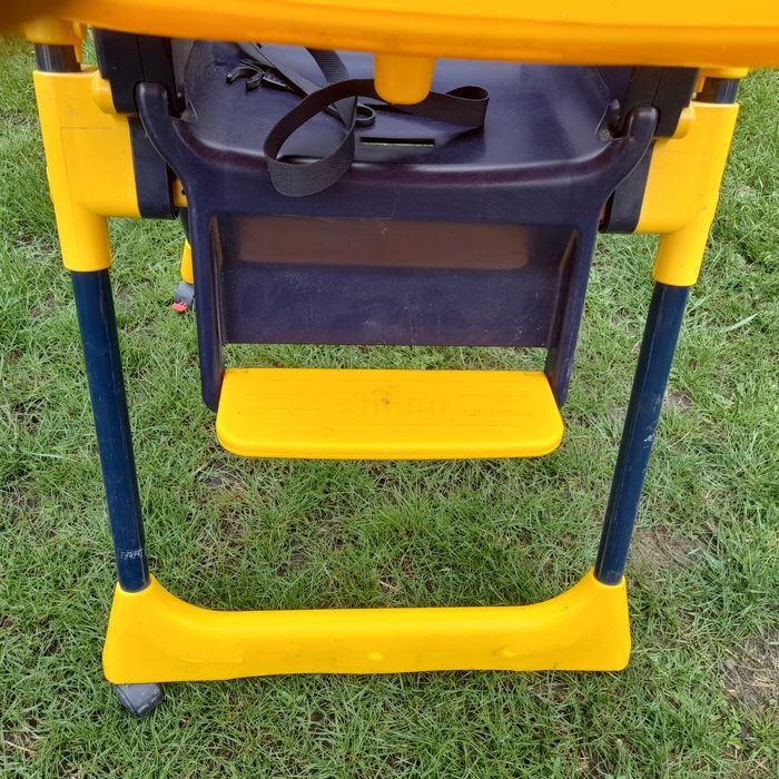 Стульчик для кормления  CHICCO