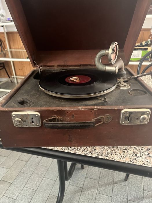 Grafonola antiga