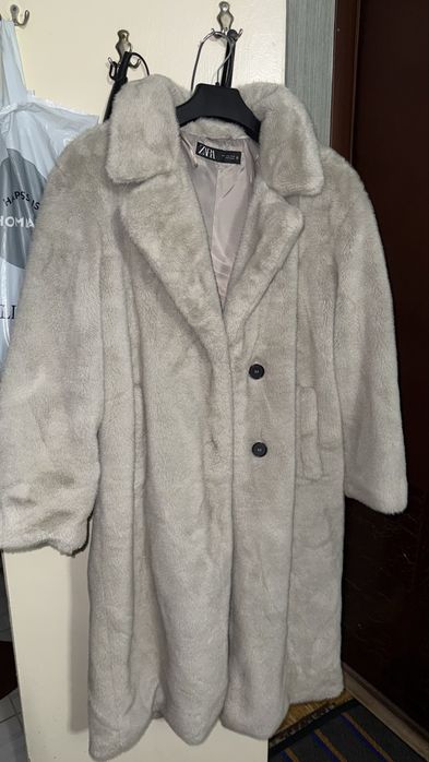 Продам еко шубу zara