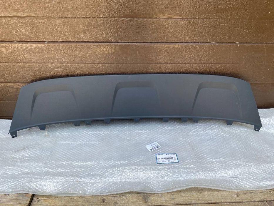 Audi q8 4m8 сплйлер переднього  бампера 4m8807733aru6