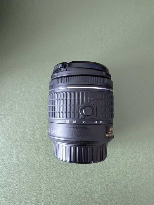 Lente Nikon AF-P DX Nikkor 18-55mm F3.5-5.6 VR