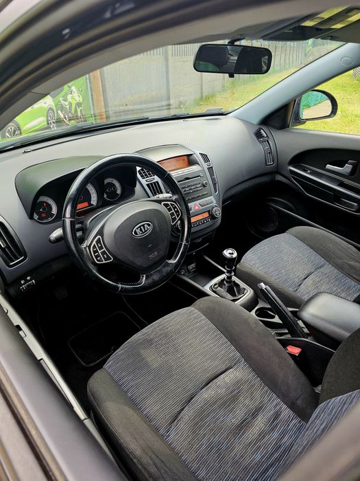 Kia ceed 2009 rok 1.6 diesel
