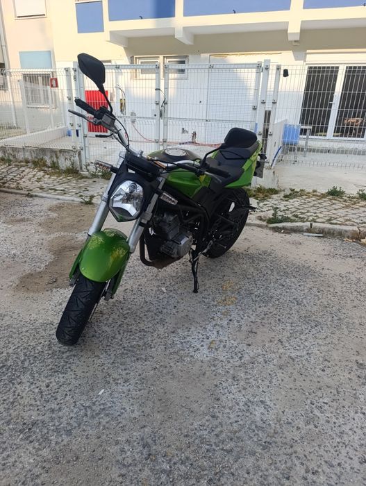 vendo mota 125,bom estado