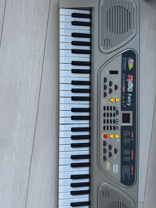 дитячий електронний синтезатор (піаніно) Music Fairy MQ-806USB на 54 клавіші з мікрофоном та підтримкою USB/MP3 плеєра.