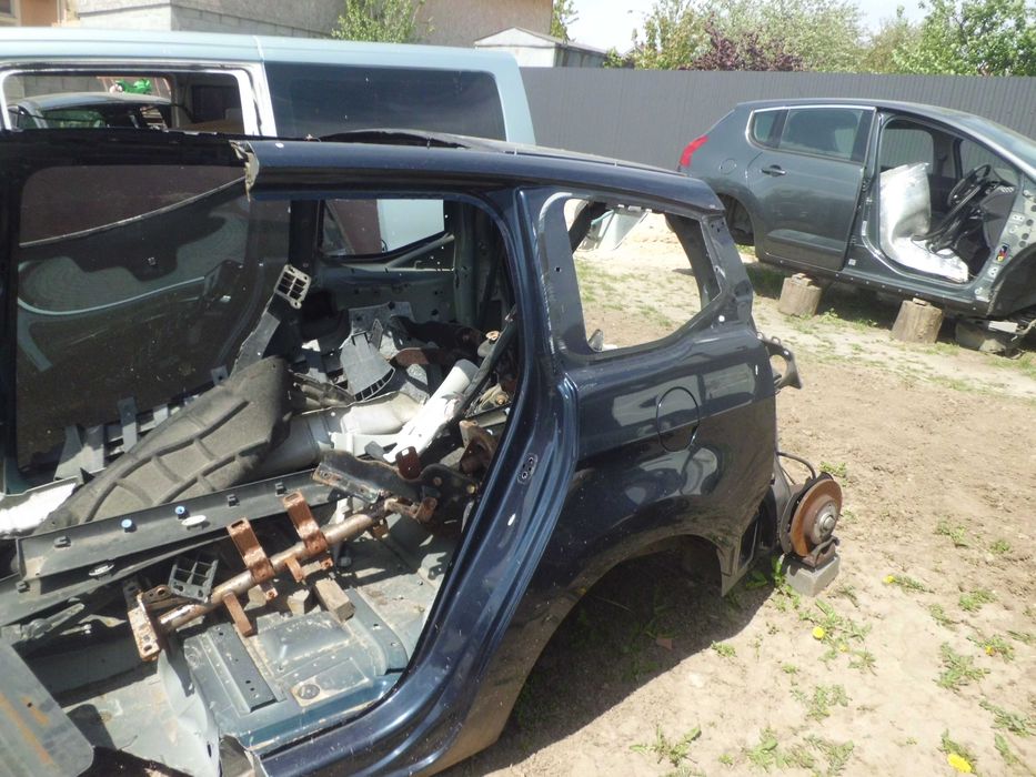 Пежо Peugeot 3008 5008 2009-2016 Кузов четвертя розборка.