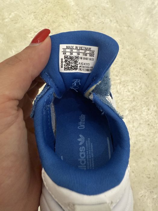Sapatilha bebe adidas