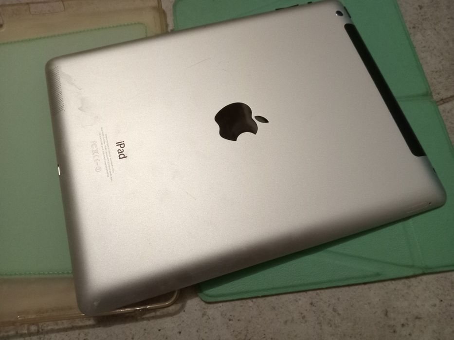 Планшет Apple A1460 iPad with Retina display модем 4G на запчасти