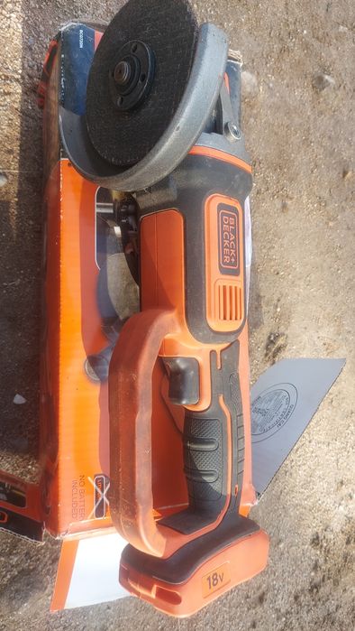 Rebarbadora a bateria Black + Deker