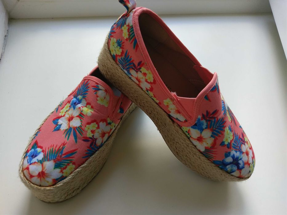 Женские эспадрильи Atmosphere на танкетке