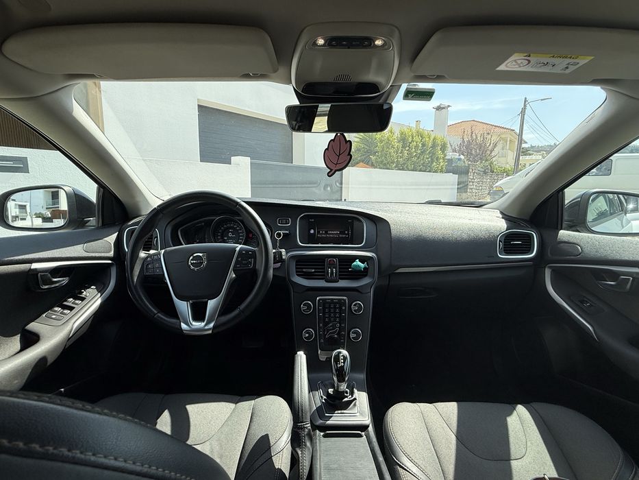 Volvo v40 cross country 2019