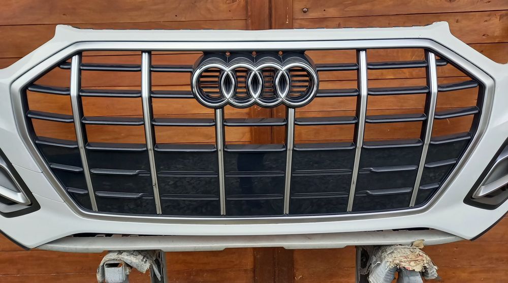 Бампер Audi Q5 80a  USA Europe  ауді ку5