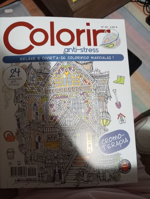 Livros de mandalas para pintar novos ( bolsa transparente incluída)