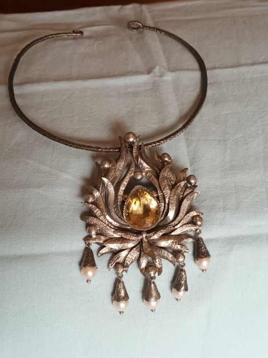 Conjunto de brincos, pulseira, colar ou pendente