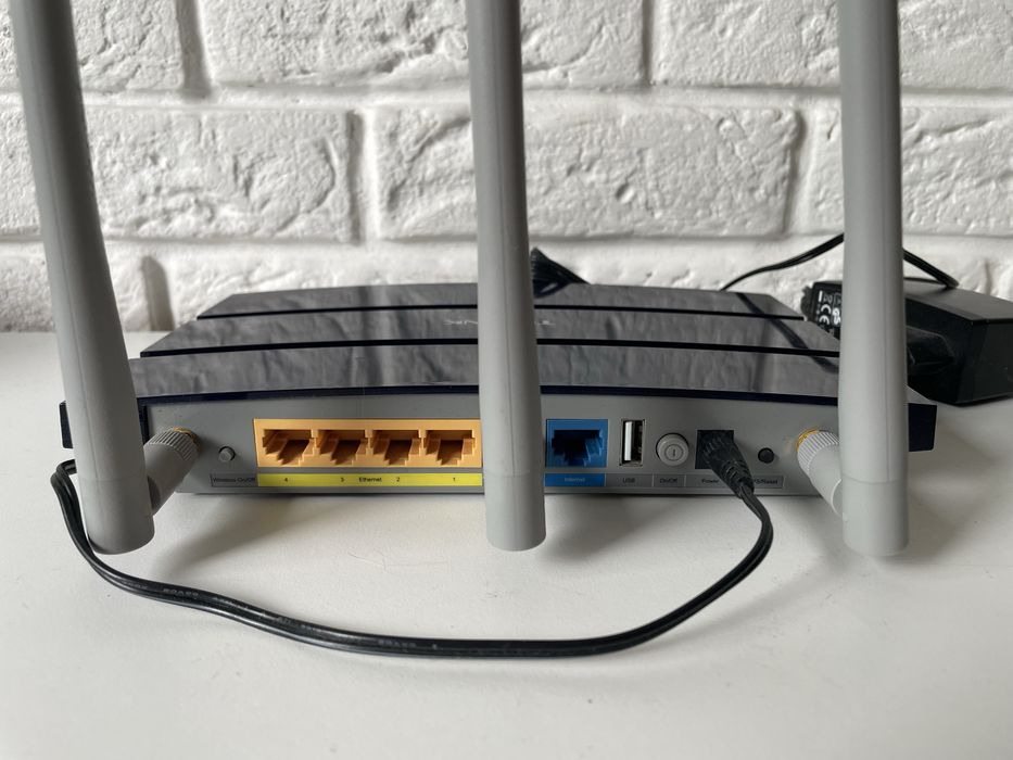 Router WiFi TP-Link LAN internet modem
