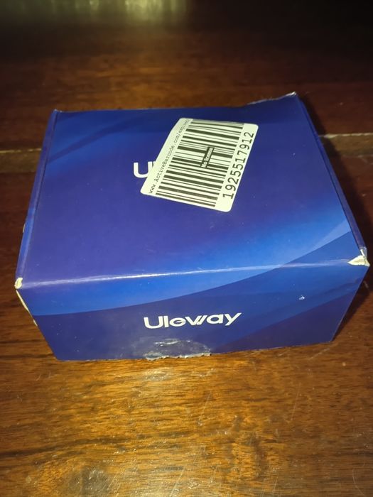 Продам телефон новий