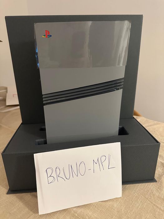ps5 pro 30th anniversary bundle (nova / embalagem selada)