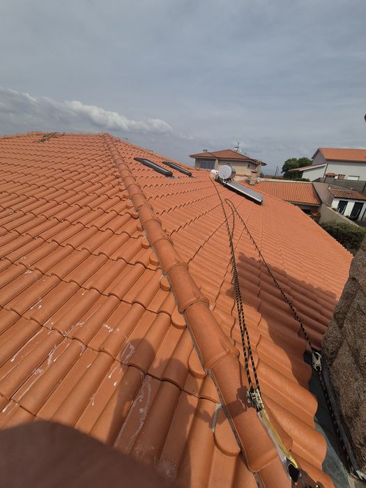 Limpeza e impermeabilização de telhados
