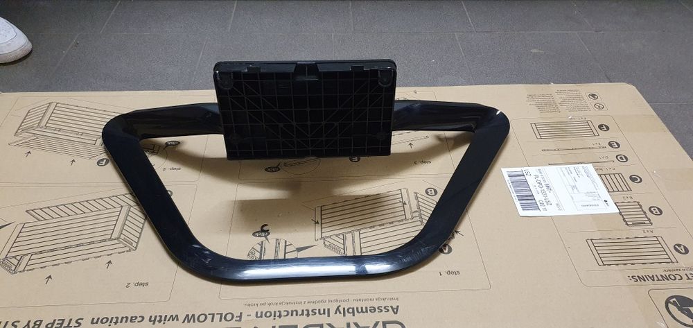 Stojak pod TV LG