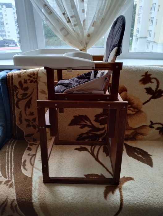 Стільчик-трансформер для годування немовлят