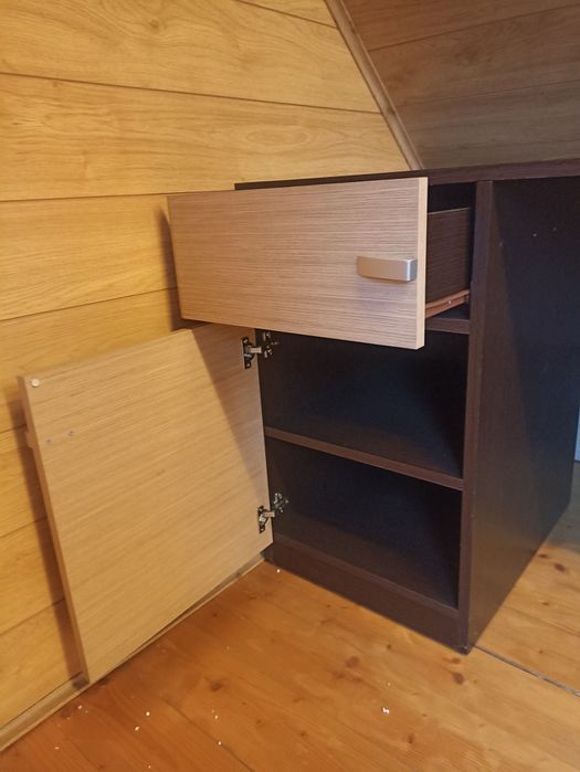 Biurko z 2 szafkami i 2 szufladami 160x65x75