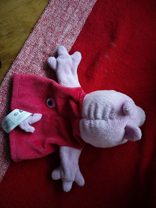 Pacynka śliczna Świnka Peppa w czerwonej sukience