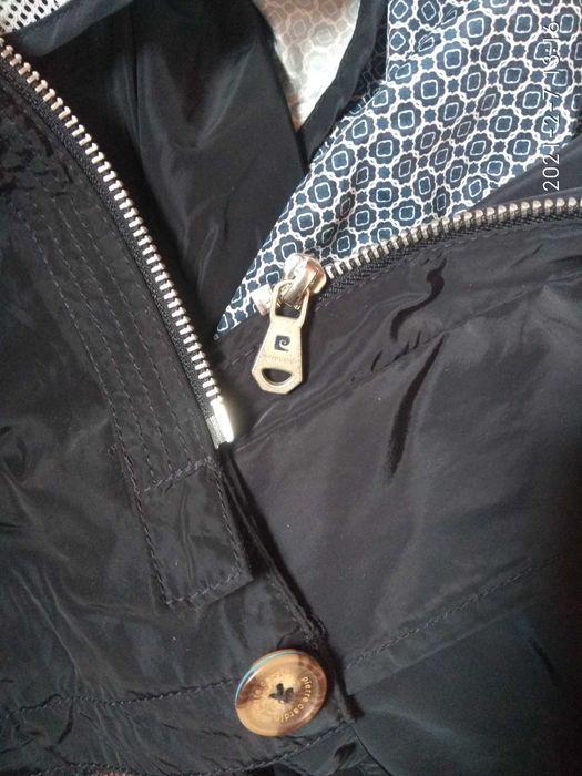 Куртка оригинал Pierre Cardin.