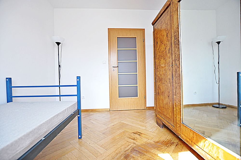 Mały, przytulny pokój w komfortowym mieszkaniu, Plac Inwalidów - Urzędnicza