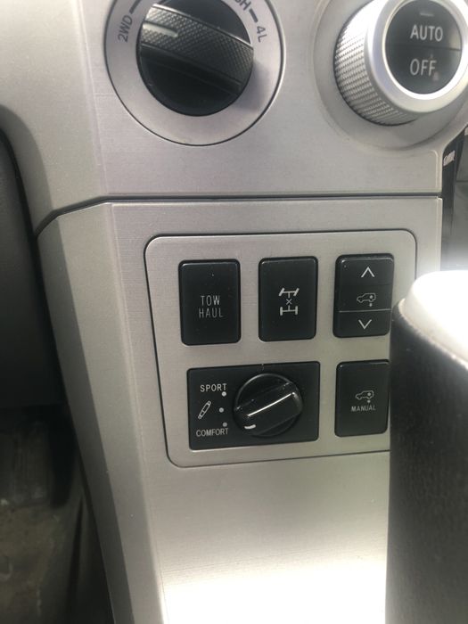Продам Toyota Sequoia