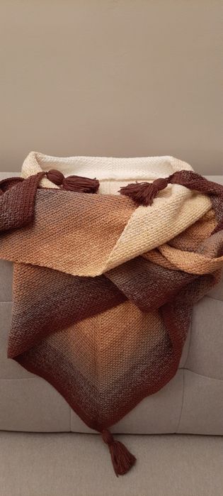 Chusta cieniowana, rękodzieło