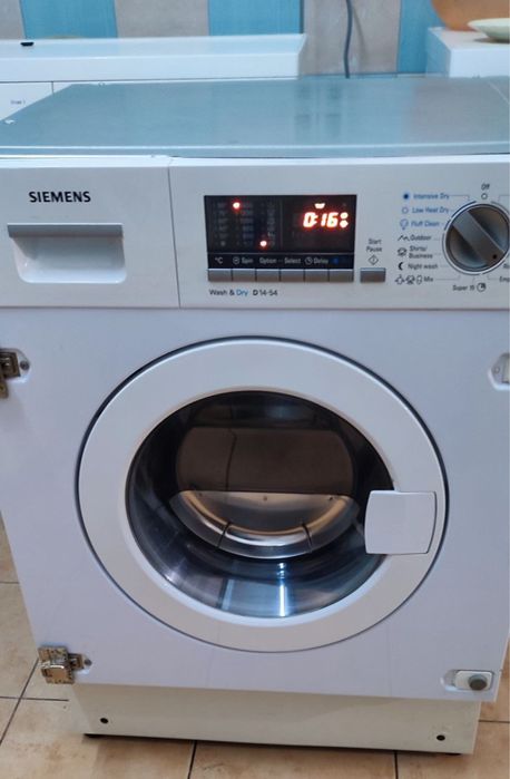 прально-сушильна машина Siemens  модель WK14D540EU.
