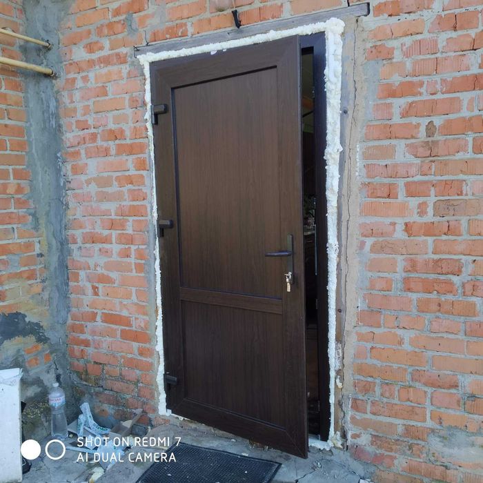 Двері металопластикові Кобеляки,вікна пластикові,балкони,вікна Машівка