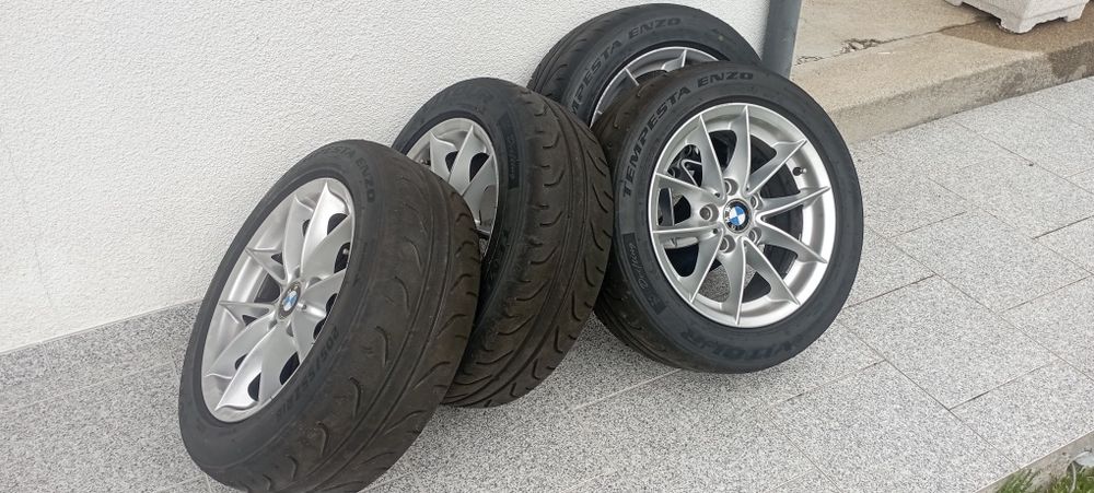 Pneus semi slick Vitour Tempesta Enzo 205/55/16