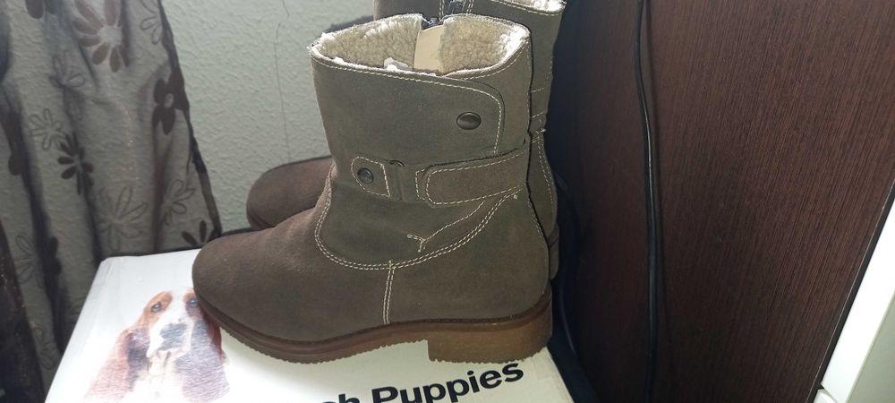 Borins rasos, tom caqui, em pele - 35 - Hush Puppies