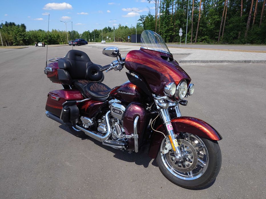 Harley-Davidson Electra Glide FLHTKSE 2014 CVO