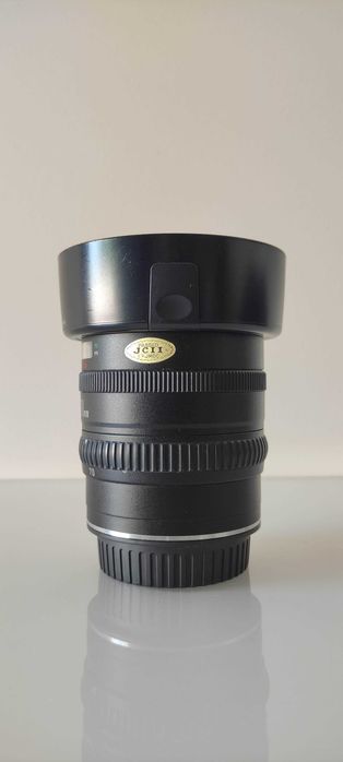 Canon EF28-70mm f/3.5-4.5