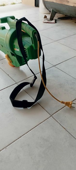 Soprador e Triturador de folhas Com saco Recoletor.