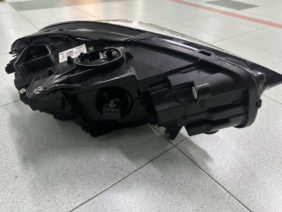 Optica bmw F40 LED como nova