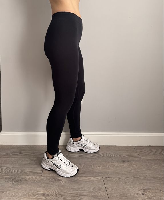 Спортивні лосини Nike