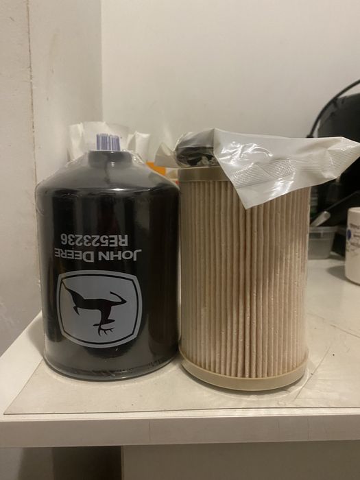 Паливний фільтр RE 525523