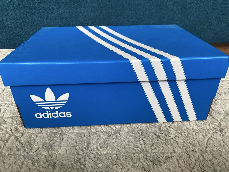 Adidas Campus 00s