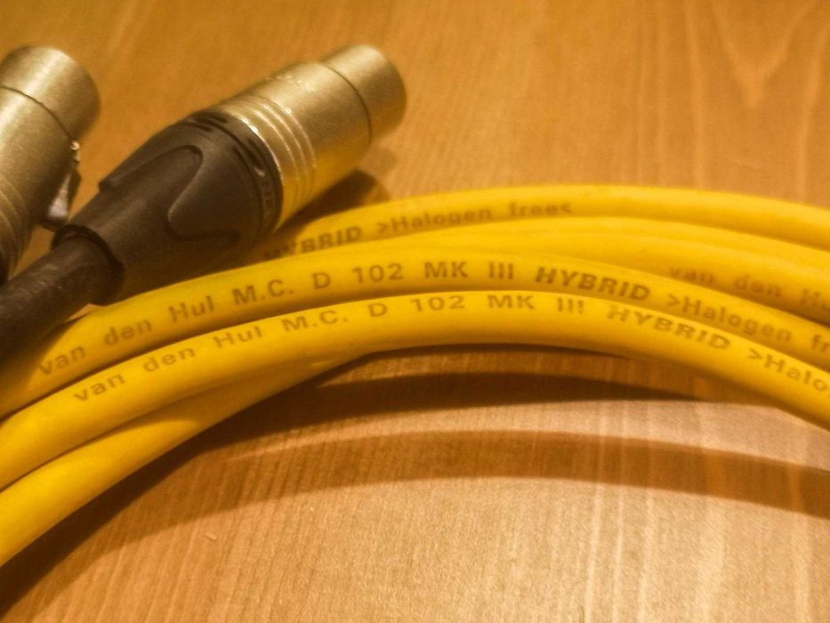 Cabo interconect Van den Hul balanceado