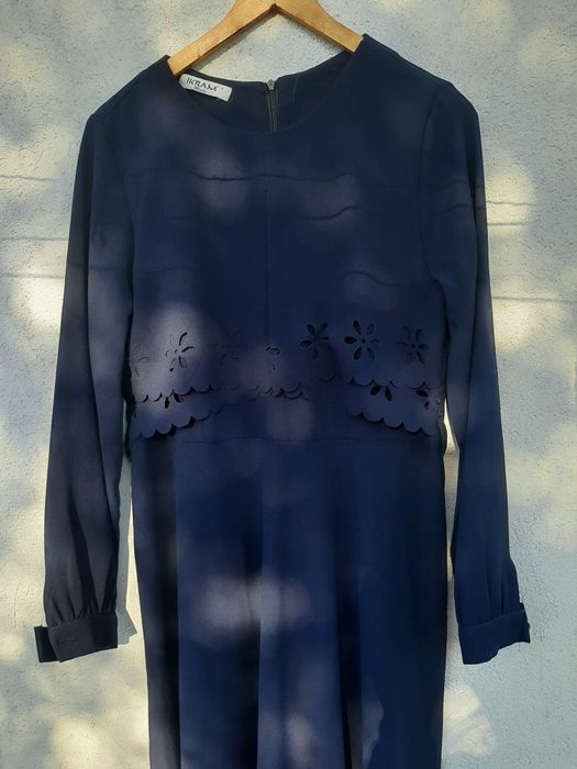 suknia granatowa, długa, klasyczna